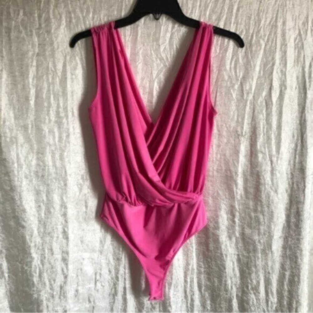 Women’s Pink Bodysuit NWT Sz medium